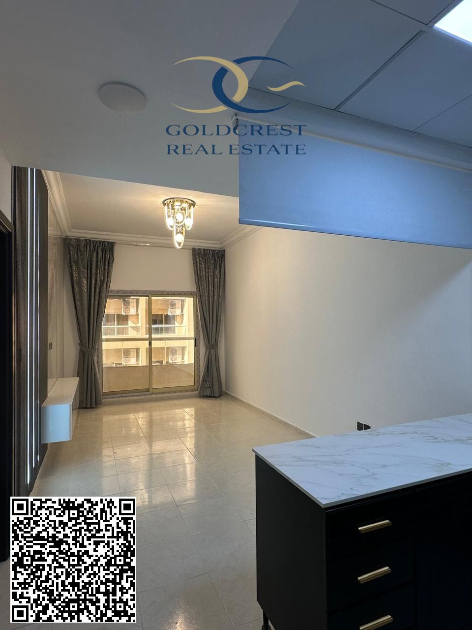 RARE SIZED APARTMENT | STUDY ROOM |