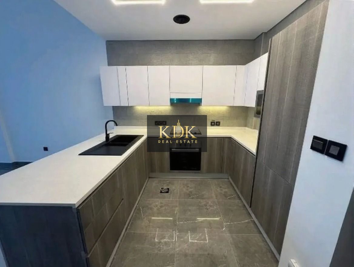 Pool View | Fitted Kitchen | Prime Location