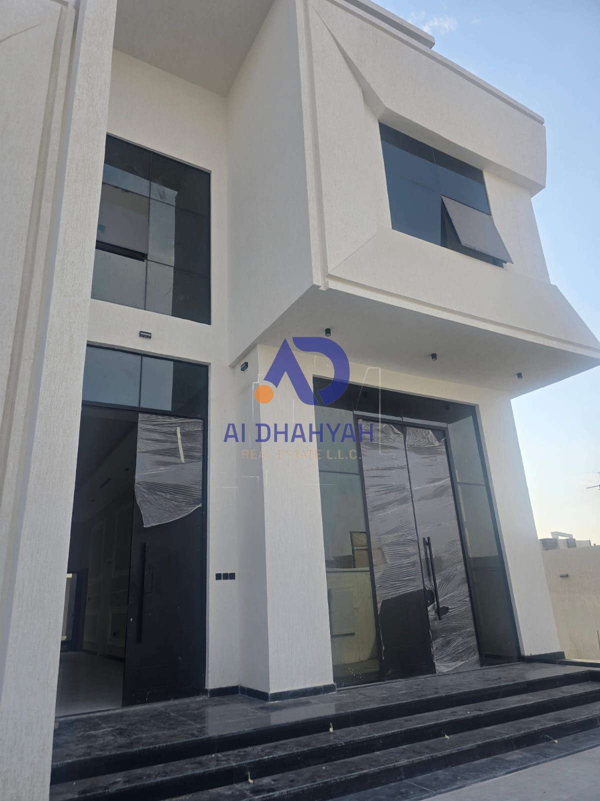 Majestic Villa for Sale in Al Hoshi – Super Deluxe Finishing