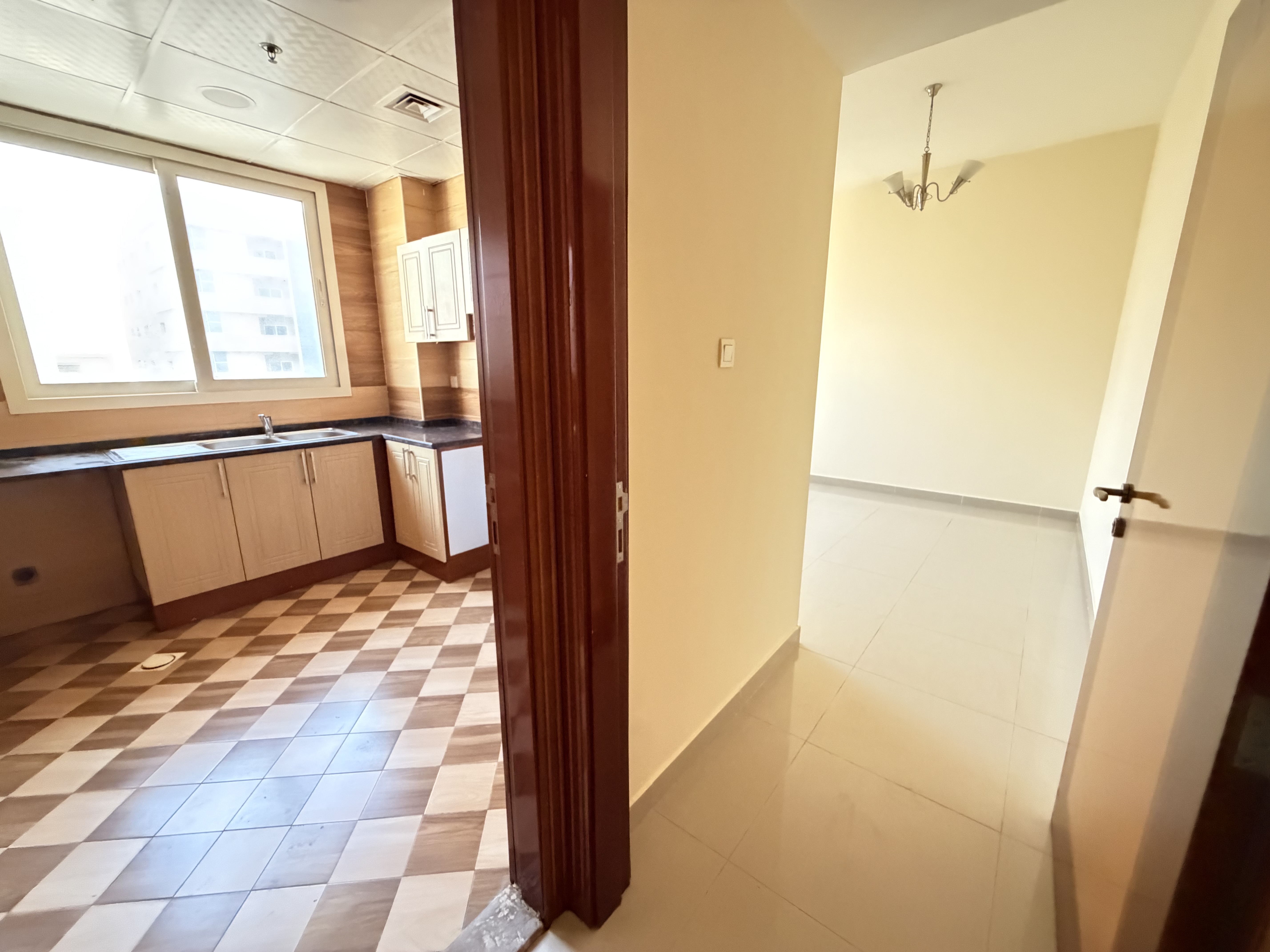Ready to move 1bhk with parking only family building 37k