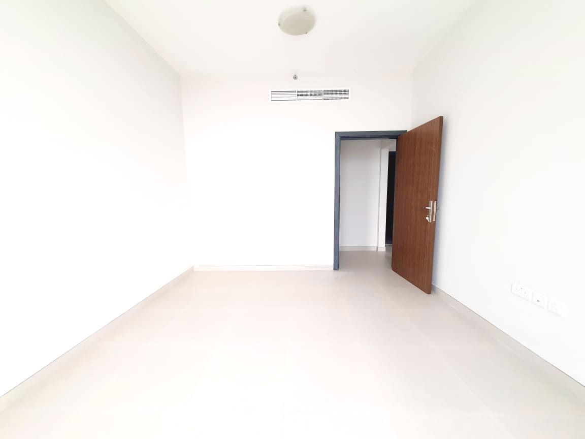 BRAND NEW 2BHK 3WASHROOM BALCONY CLOSE TO SHAMS SINGLE MUWAILEH SHARJAH