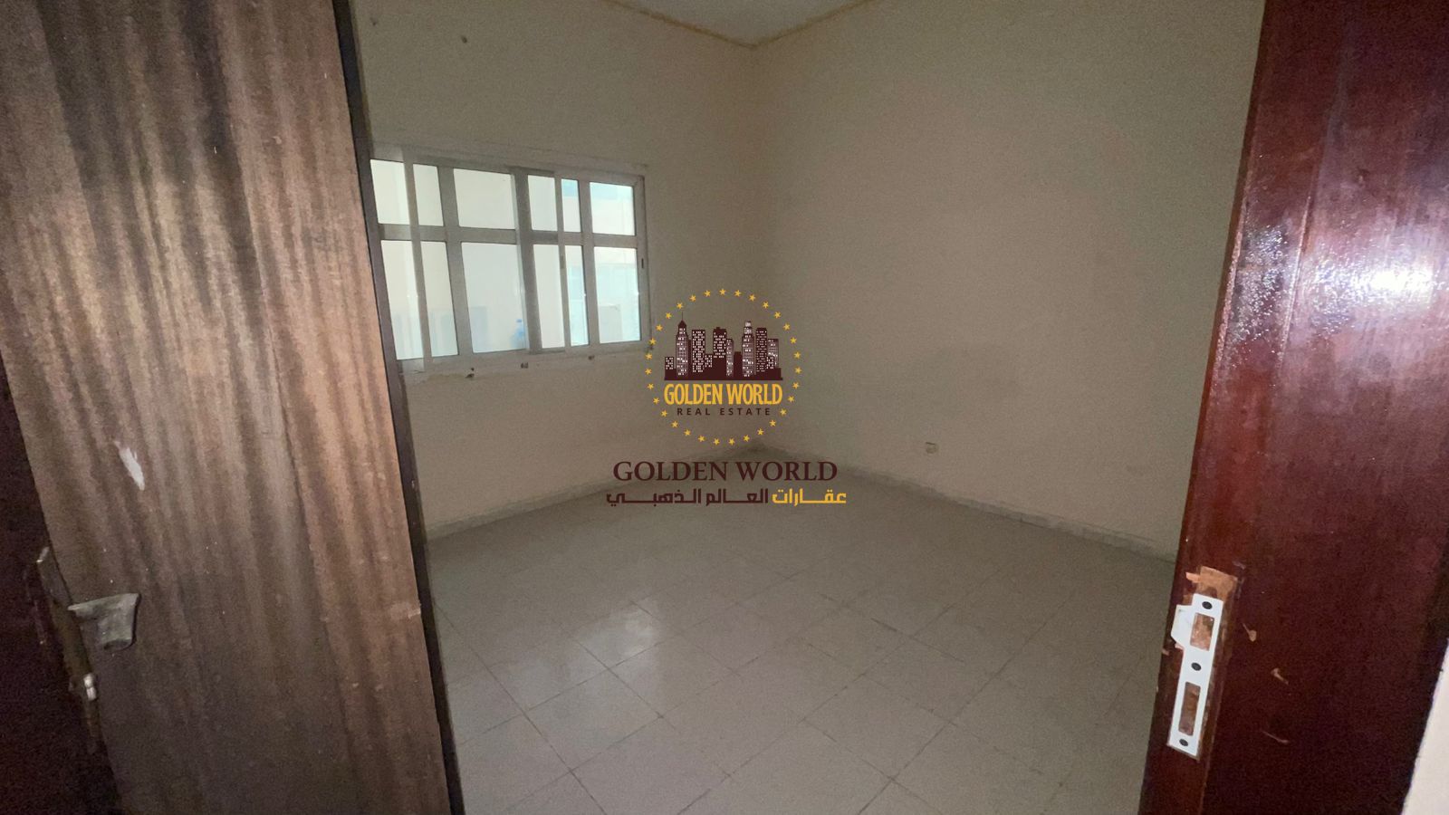 2-bedroom apartment with living room in Al Qasmiya Al Mahatta, practical layout with two bedrooms and bathrooms, conveniently located near services.