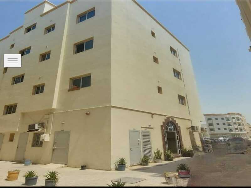 Building for sale in the old Muwailih area, with an area of 2900 square feet, prime location.