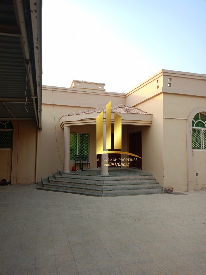 Villa for sale in Al Nakheelat area – on the main road