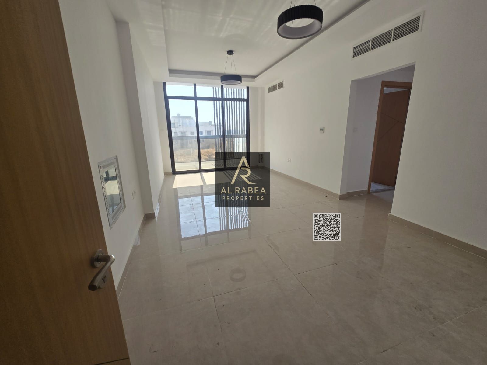 Central gas-New rental-close to all services