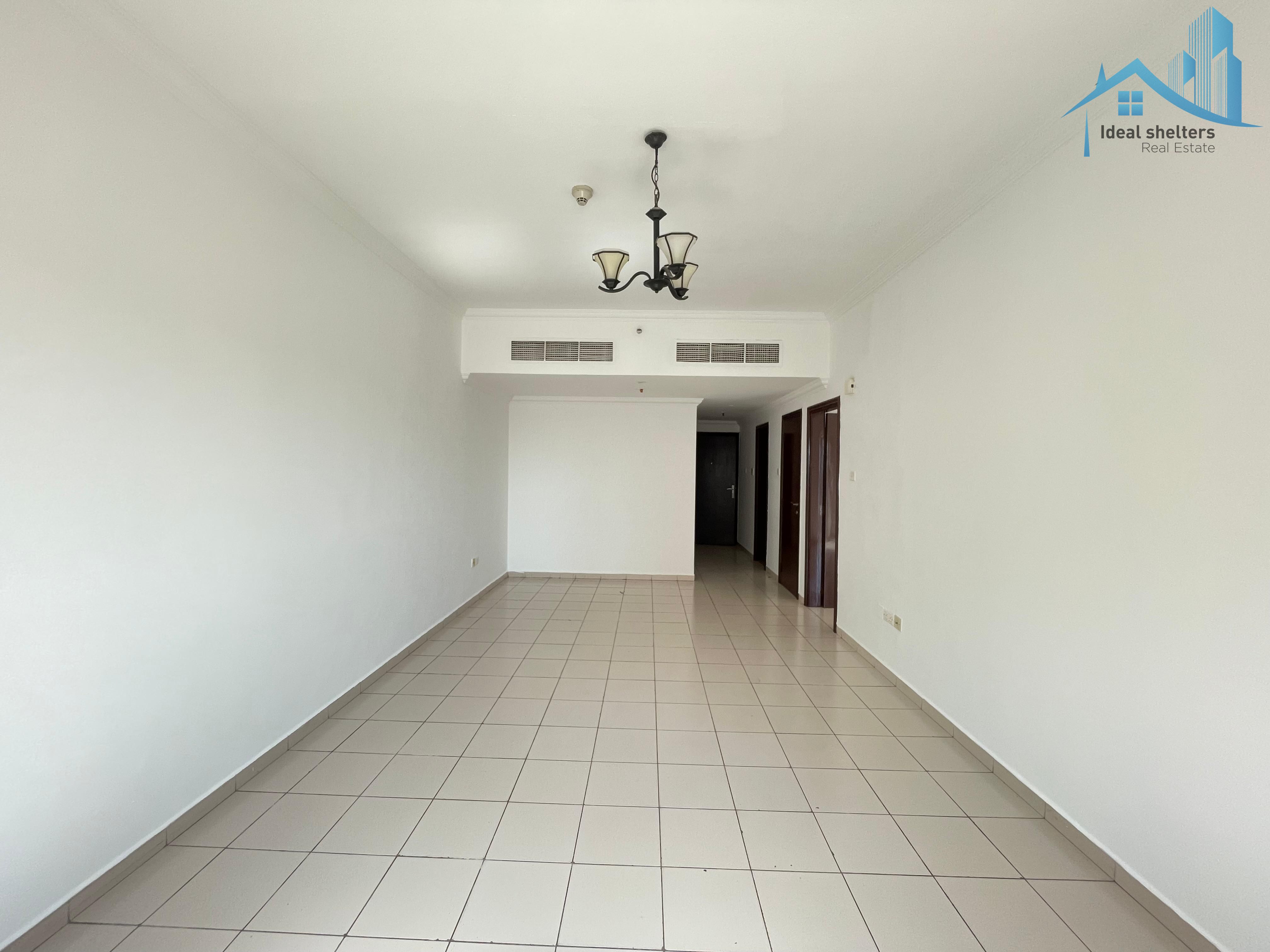Spacious Size || Open Kitchen || 4 CHEQ'S || Close To Madina Mall