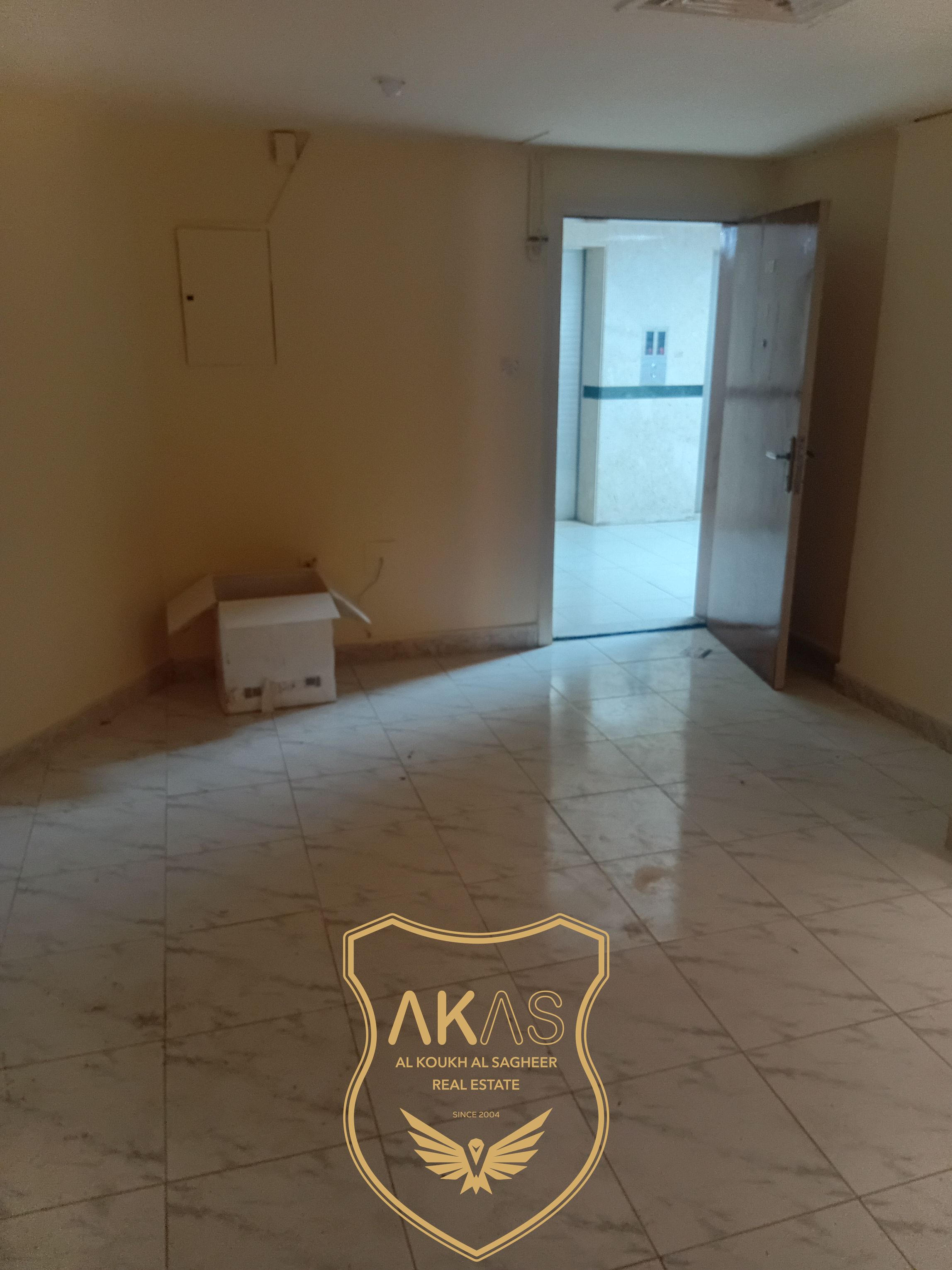 HOT OFFER 1BHK AVAILABLE FAMILY BUILDING 23K