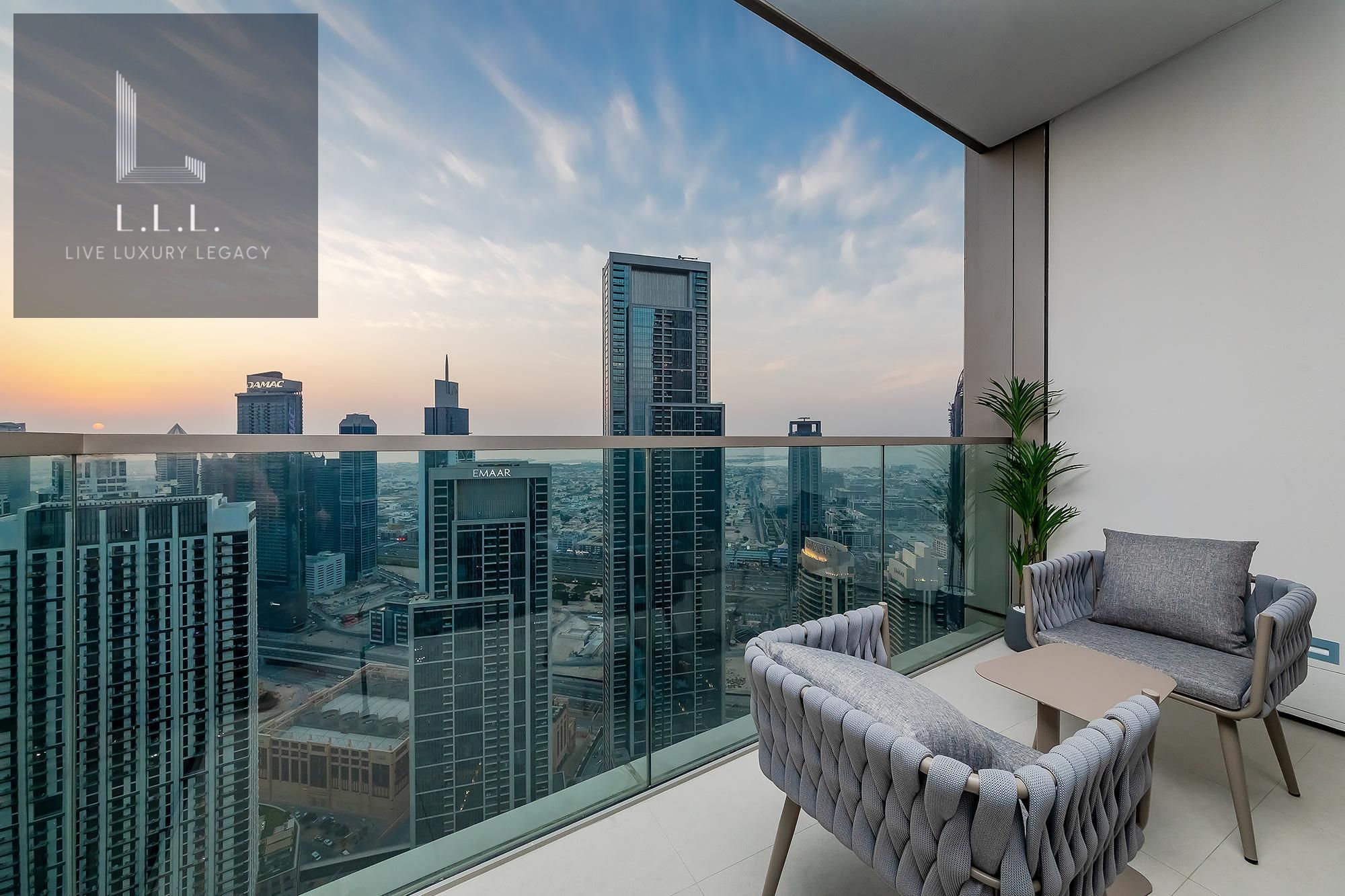 HIGH FLOOR | FURNISHED | READY TO MOVE