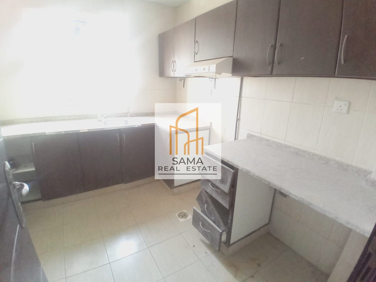 Hot offer 2bhk good location family home with balcony Muwaileh