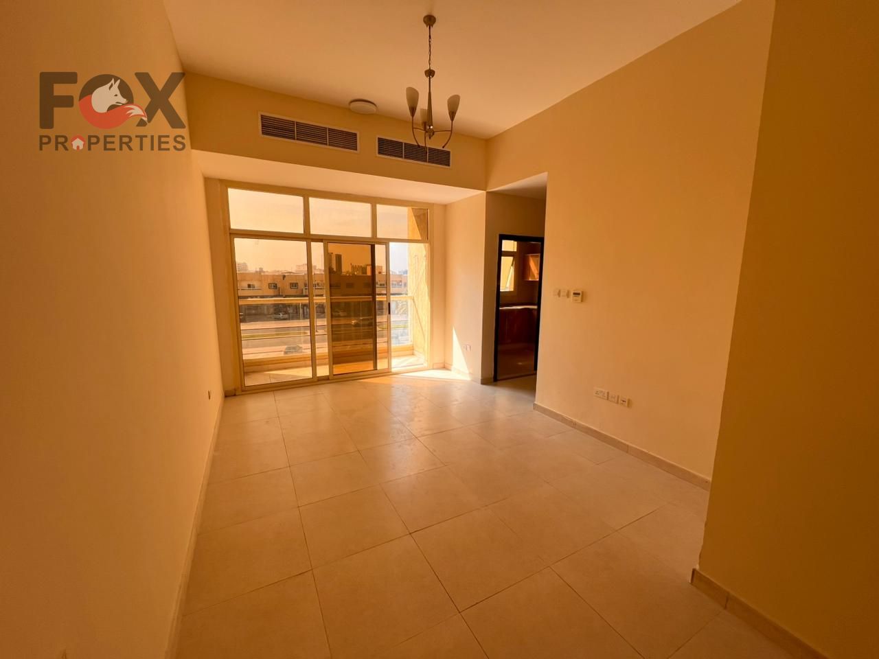 Spacious layout | Close to Dubai exit | Open view | One‑bedroom + living room in Al‑Roḍa, Sheikh Ammar
