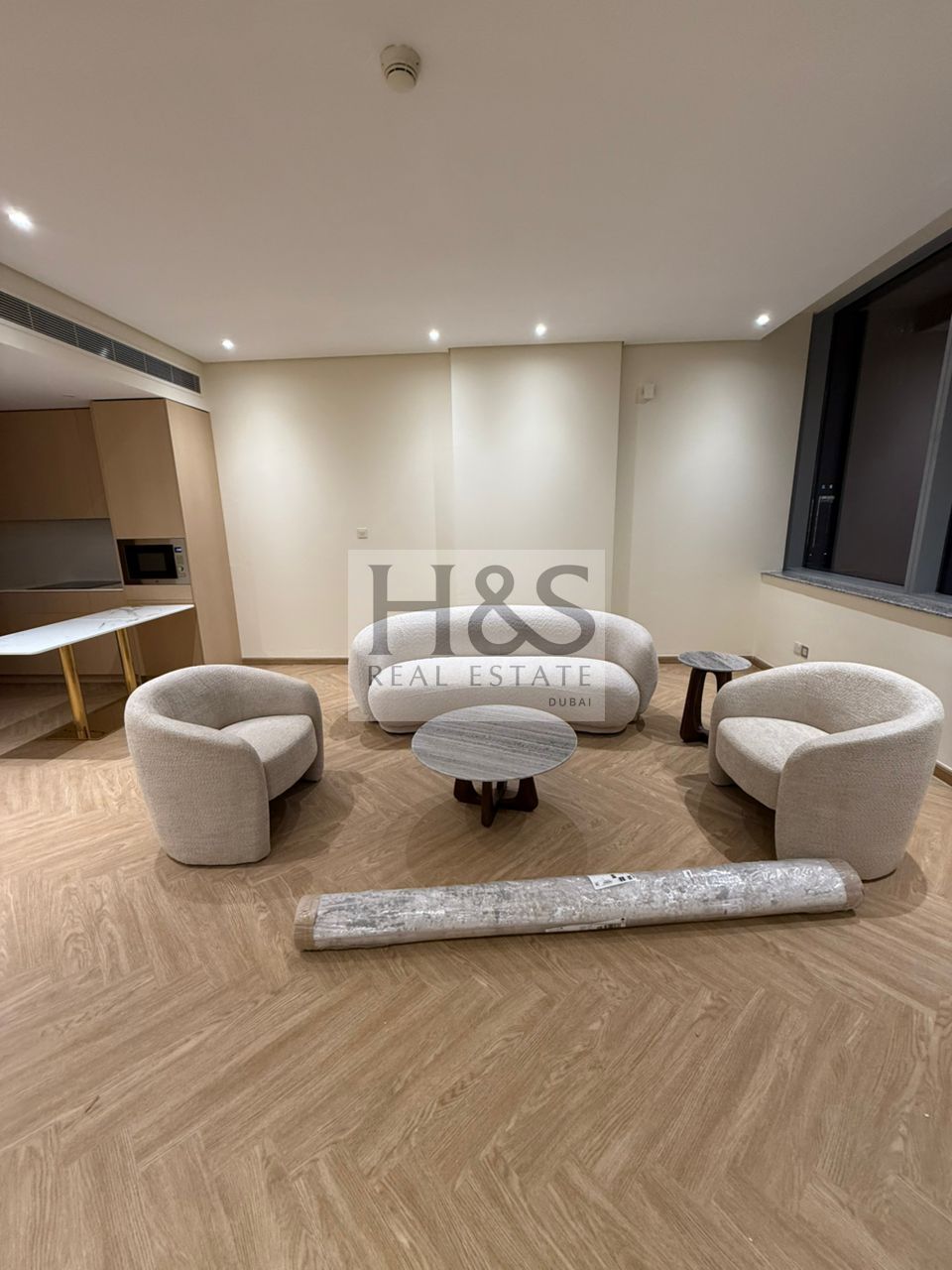 Fully Furnished | Huge Layout | High Floor | Iconic Views