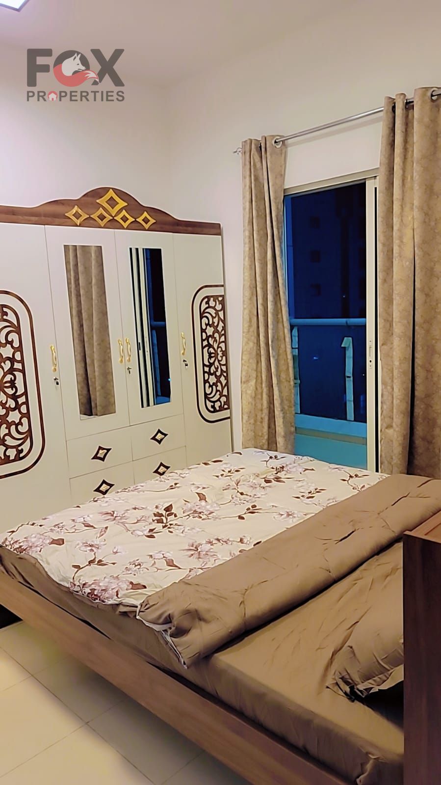 One bedroom and living room for annual rent in City Towers. Open view + parking + 2 bathrooms.