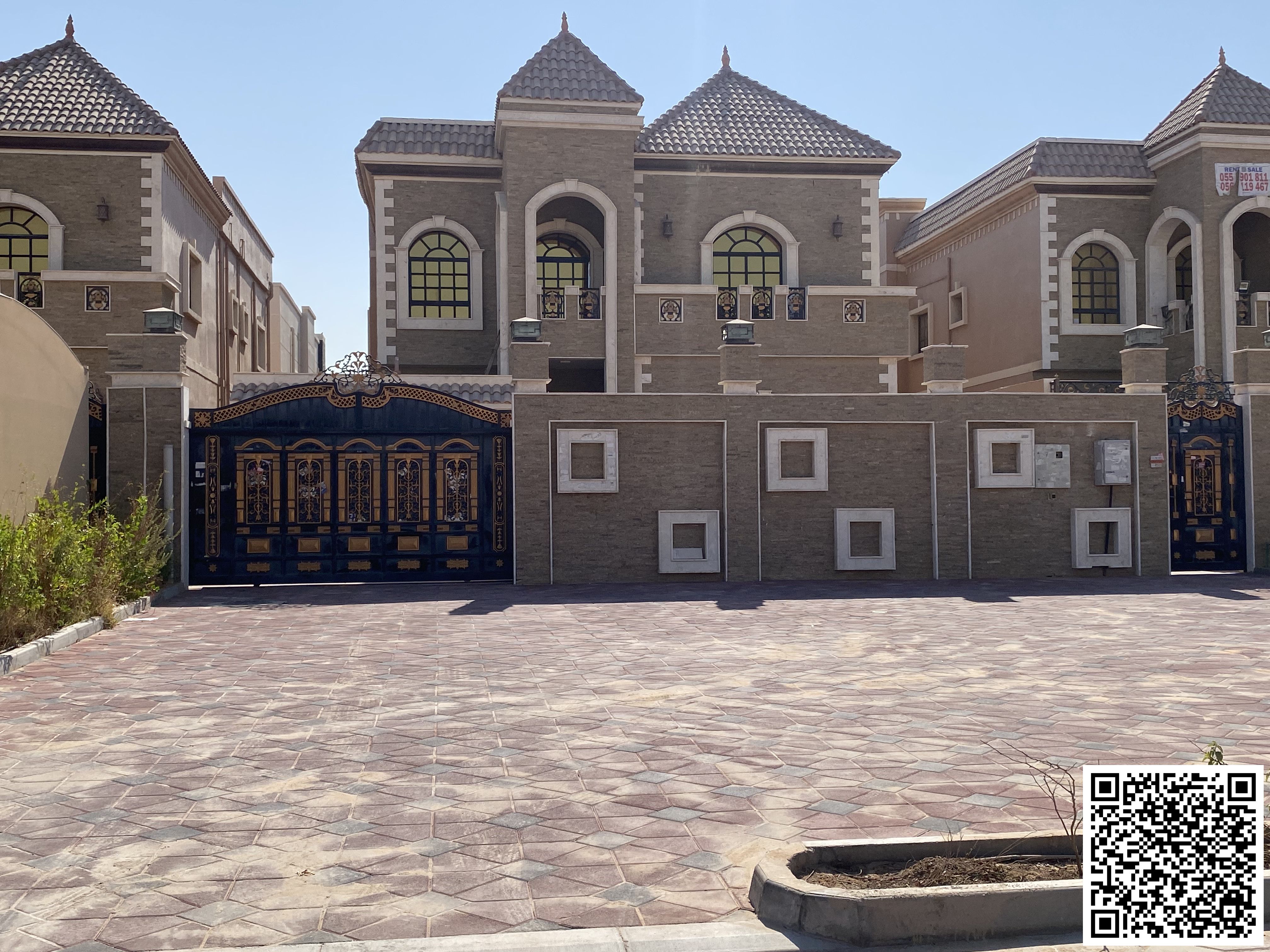 Luxurious villa for sale Al Mowaihat 2