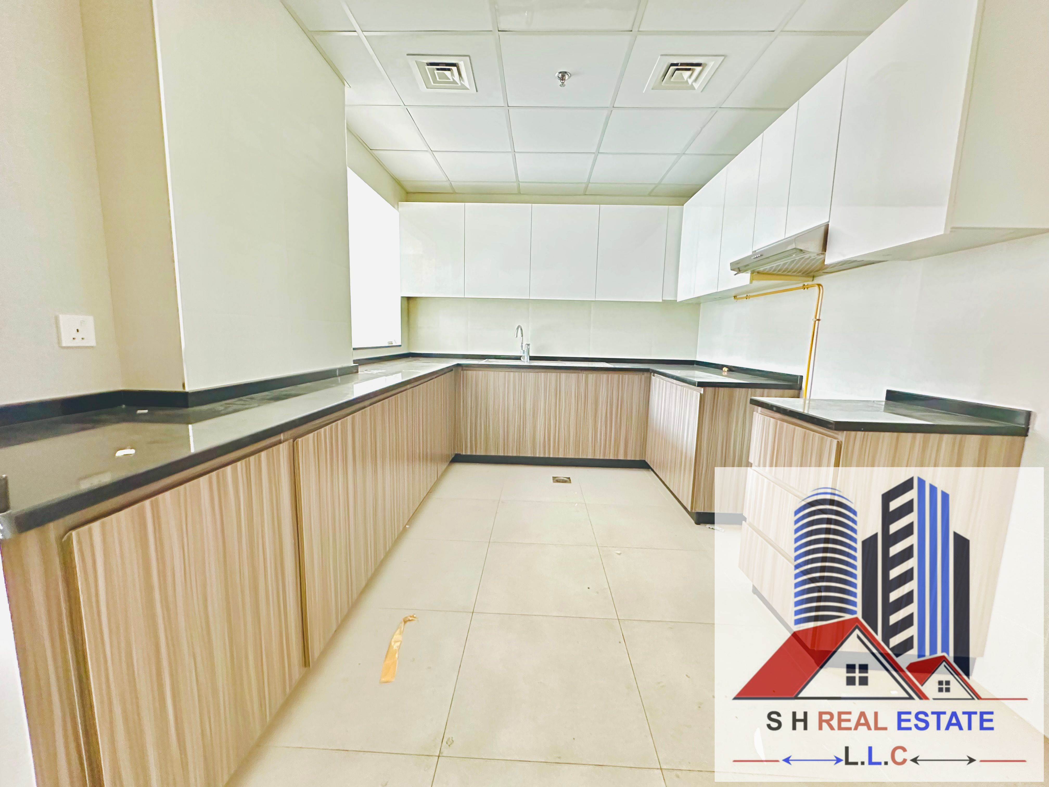 Very Spacious 2Bhk With Semi Open Kitchen/Living and Bedrooms With Balcony/Lundry Room Ready To Move! Only 90k