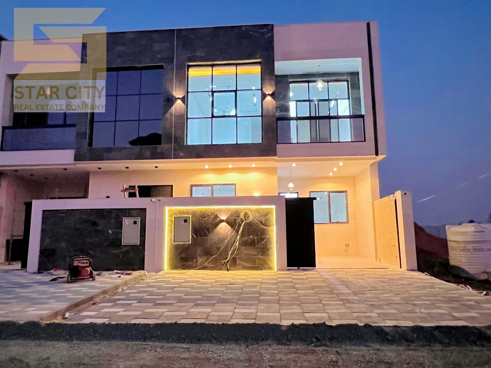Distinctive villa for sale in Al Helio 2, Ajman Close to all amenities High-end finishing Registration fees included