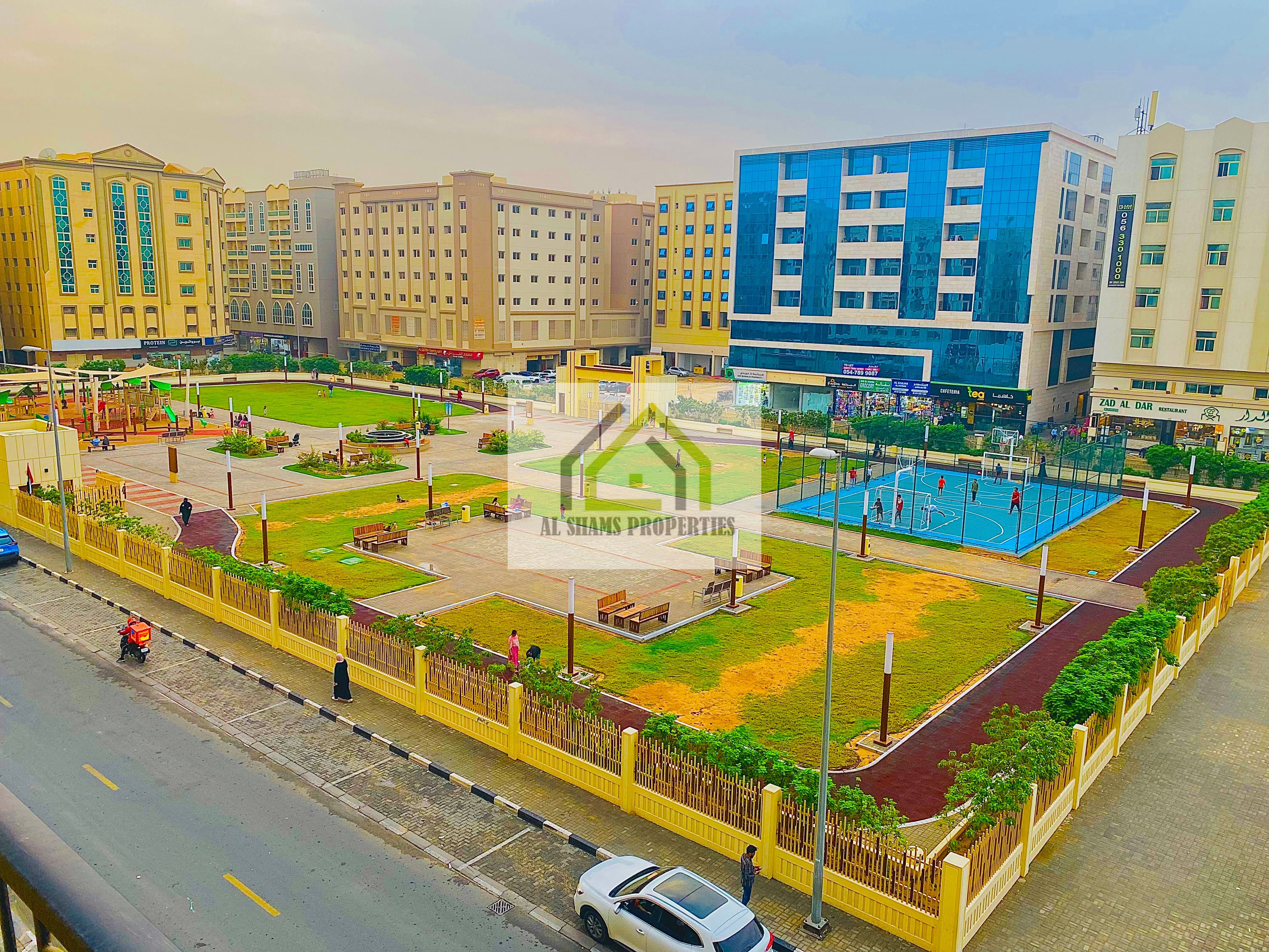 Front Of Park ! Lavish 2Bhk - 48K + 50K + 52K ! Parking