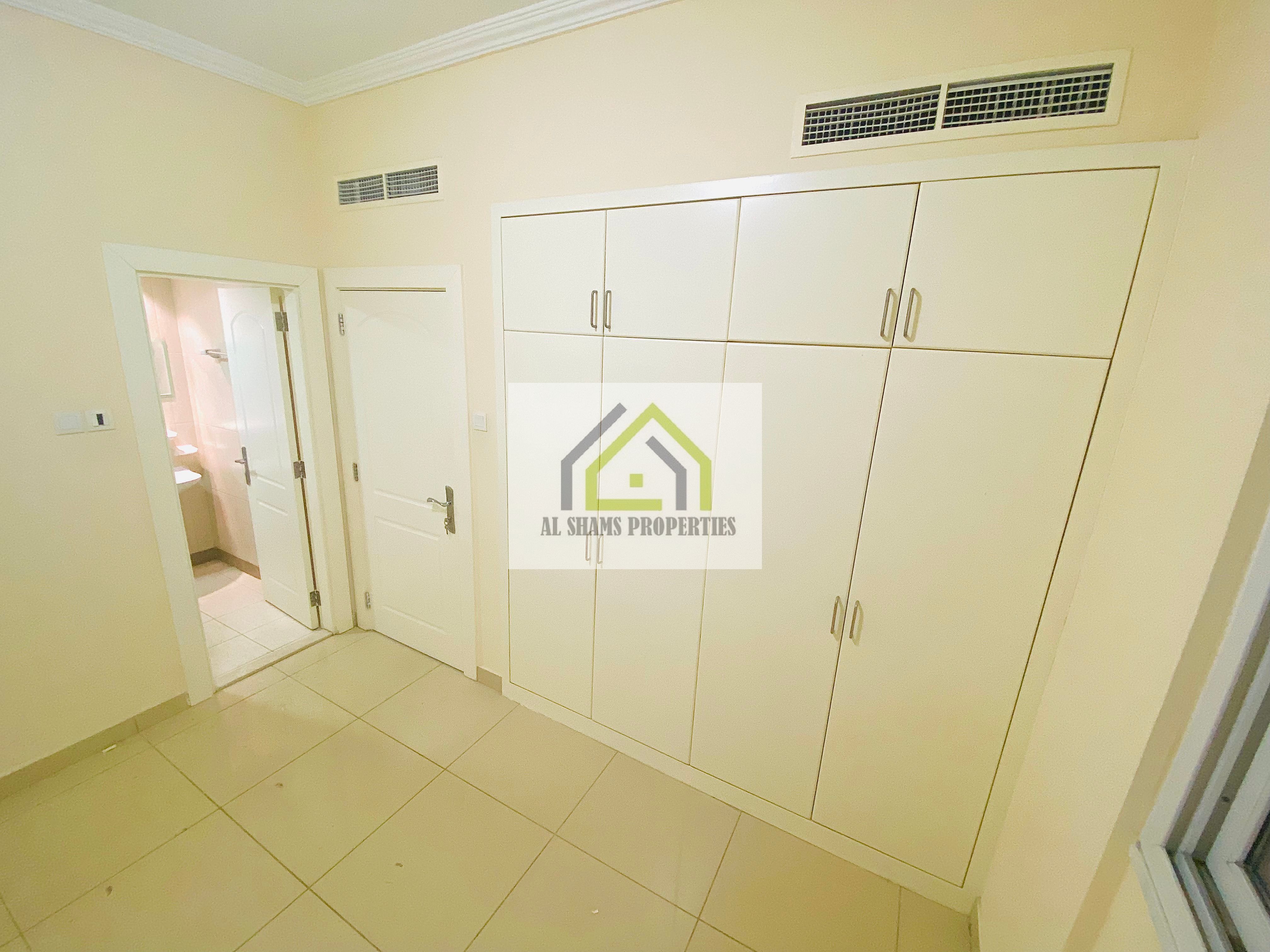 Front Of Park ! Upgraded 3Bhk - 65K And 68K ! Parking