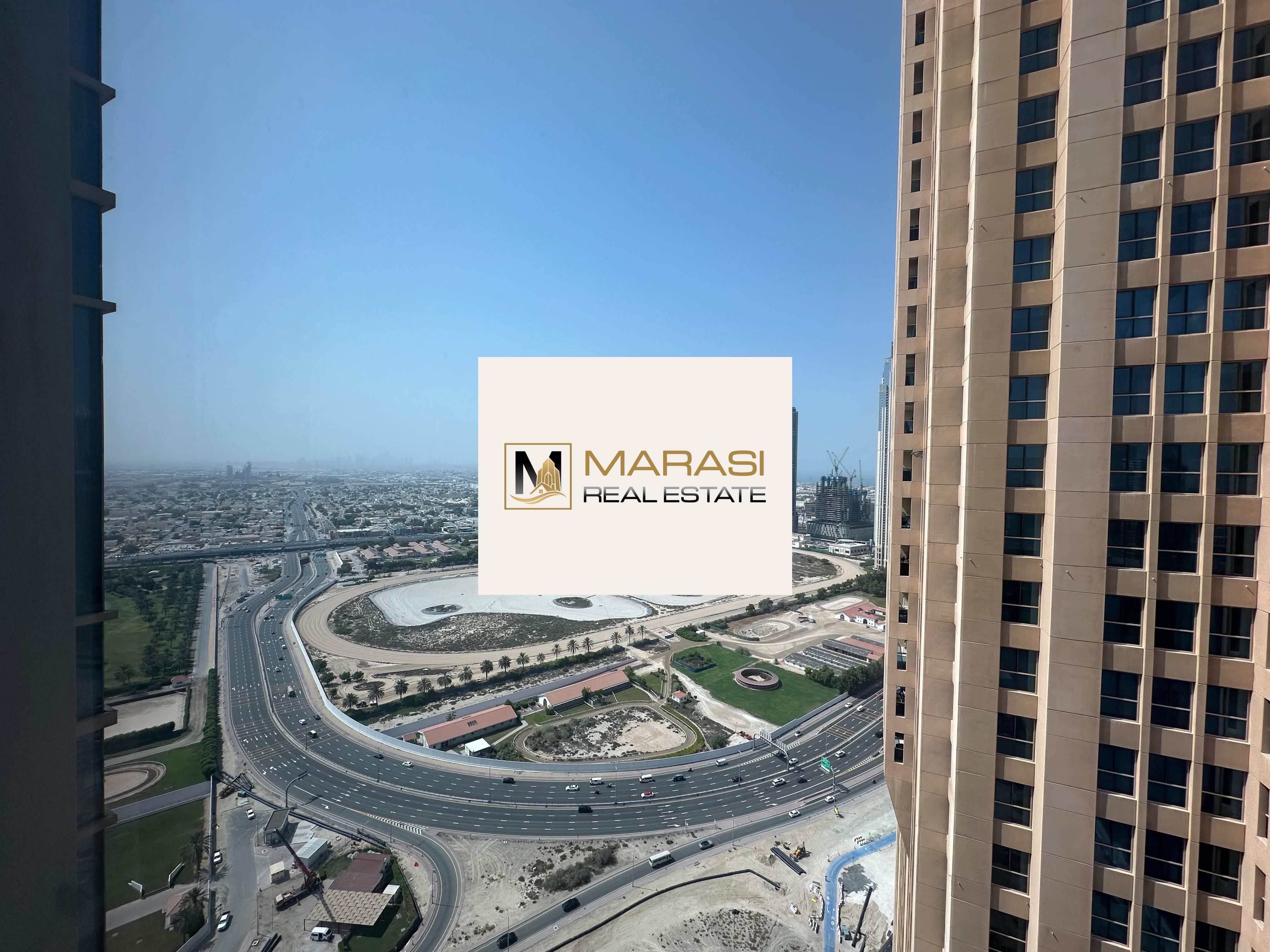 Furnished| 4 parking| Easy accessible| Nice view