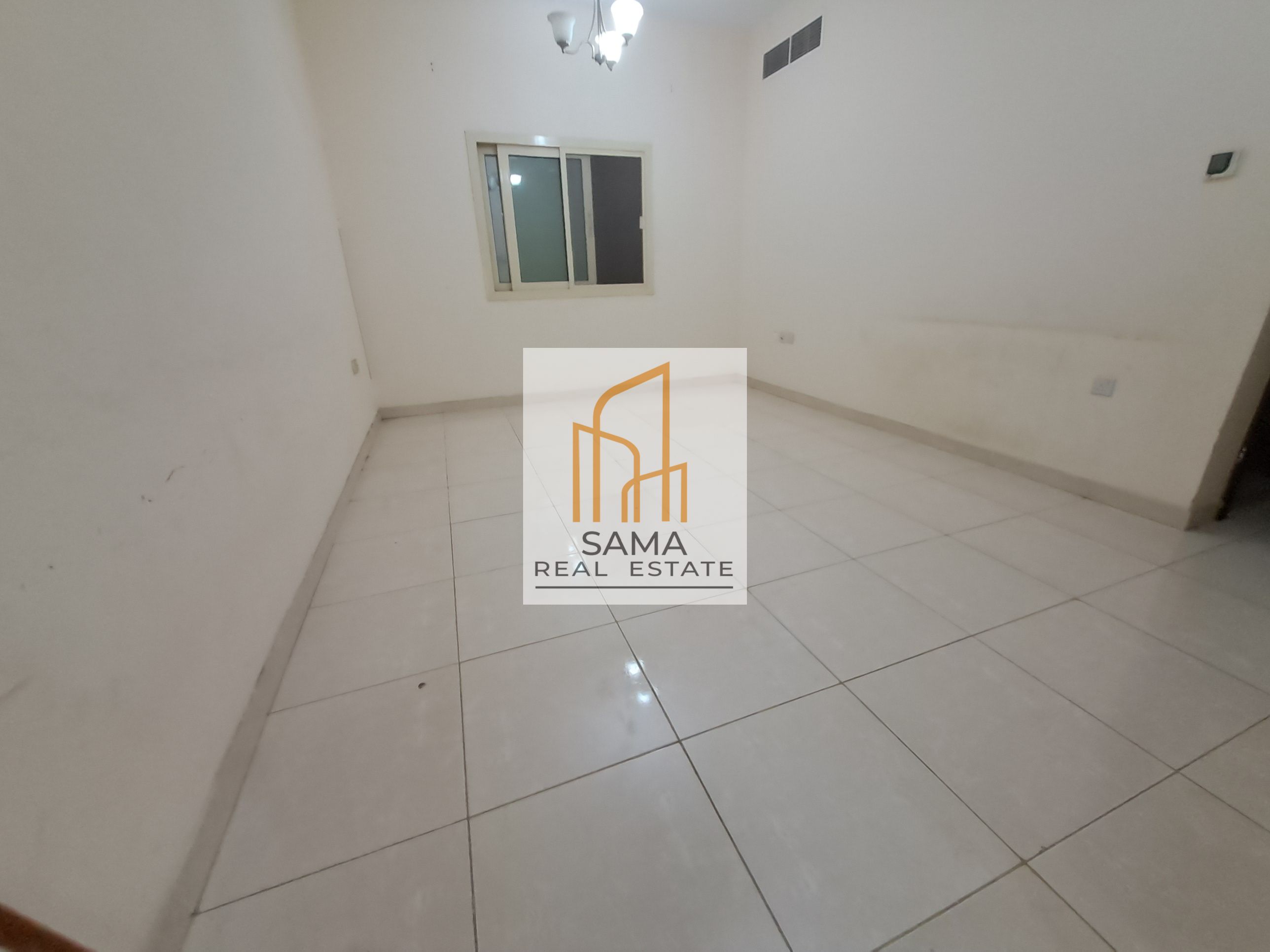 Huge Size Spacious 2Bhk || 2 Full Washrooms || Master Bedroom || In Muwalieh Commercial ||