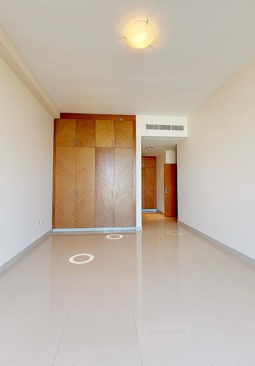 Very luxurious 3 back plus maid room with gym pool parking free