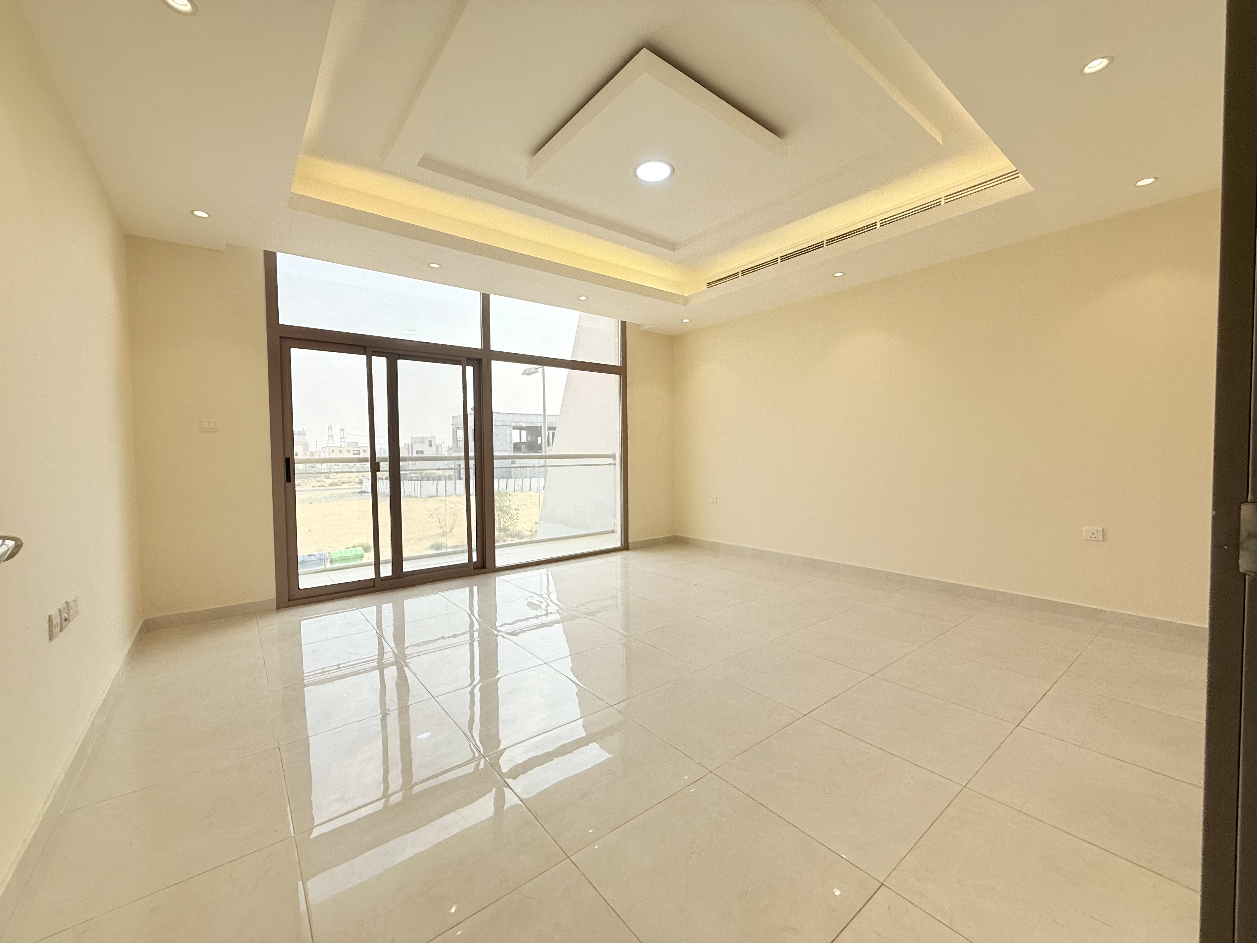 Levish villa 5bhk 7washroom maid room Hoshi