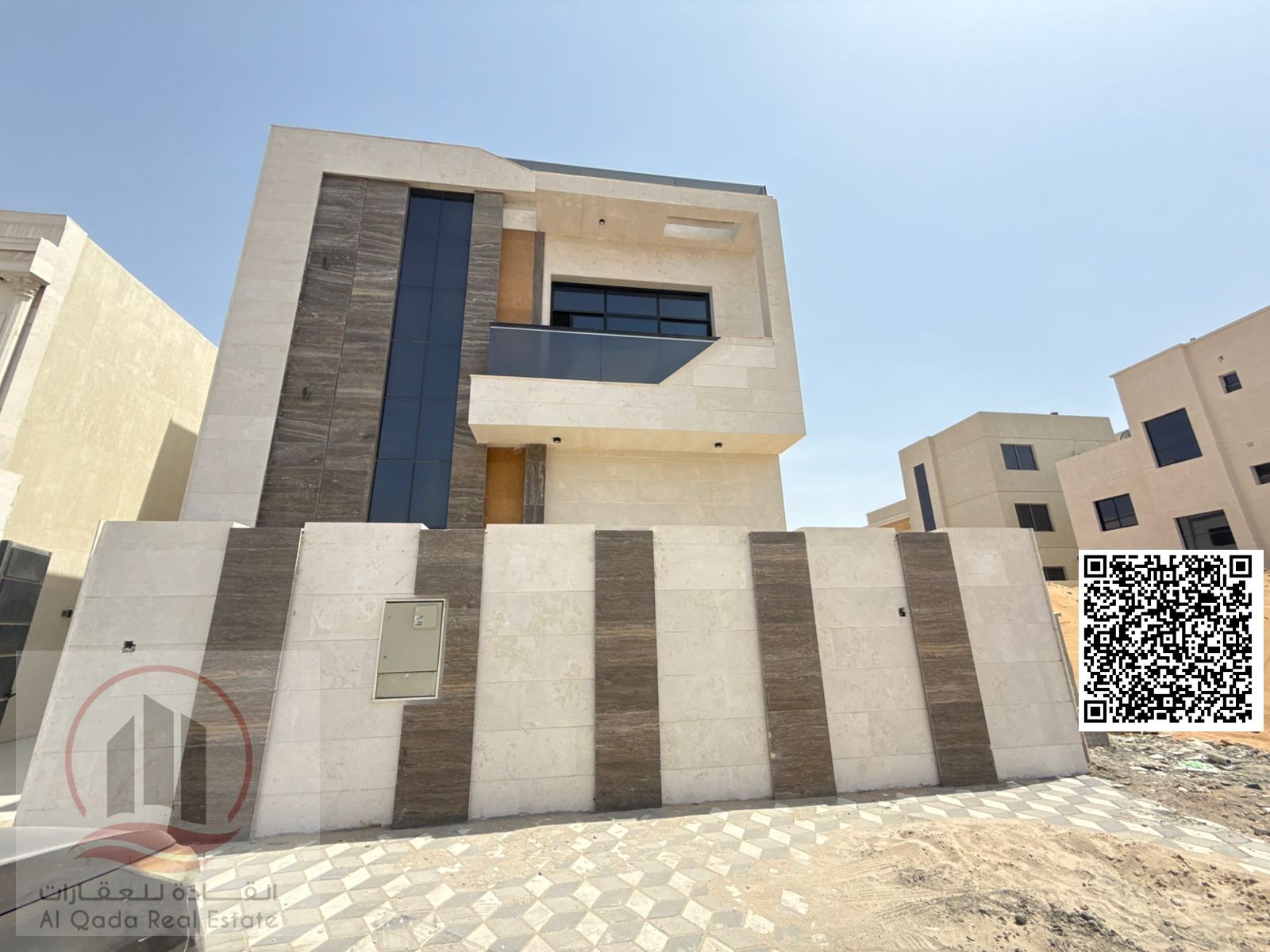 Villa for rent in Al-Haliu, 5 rooms, living room and majlis, excellent location, with electricity and air conditioning.