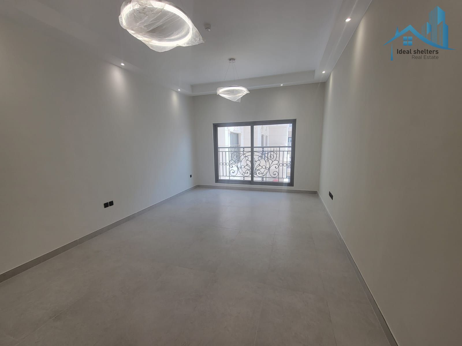 Sophisticated 1-BR | High-End Amenities | NEAR METRO