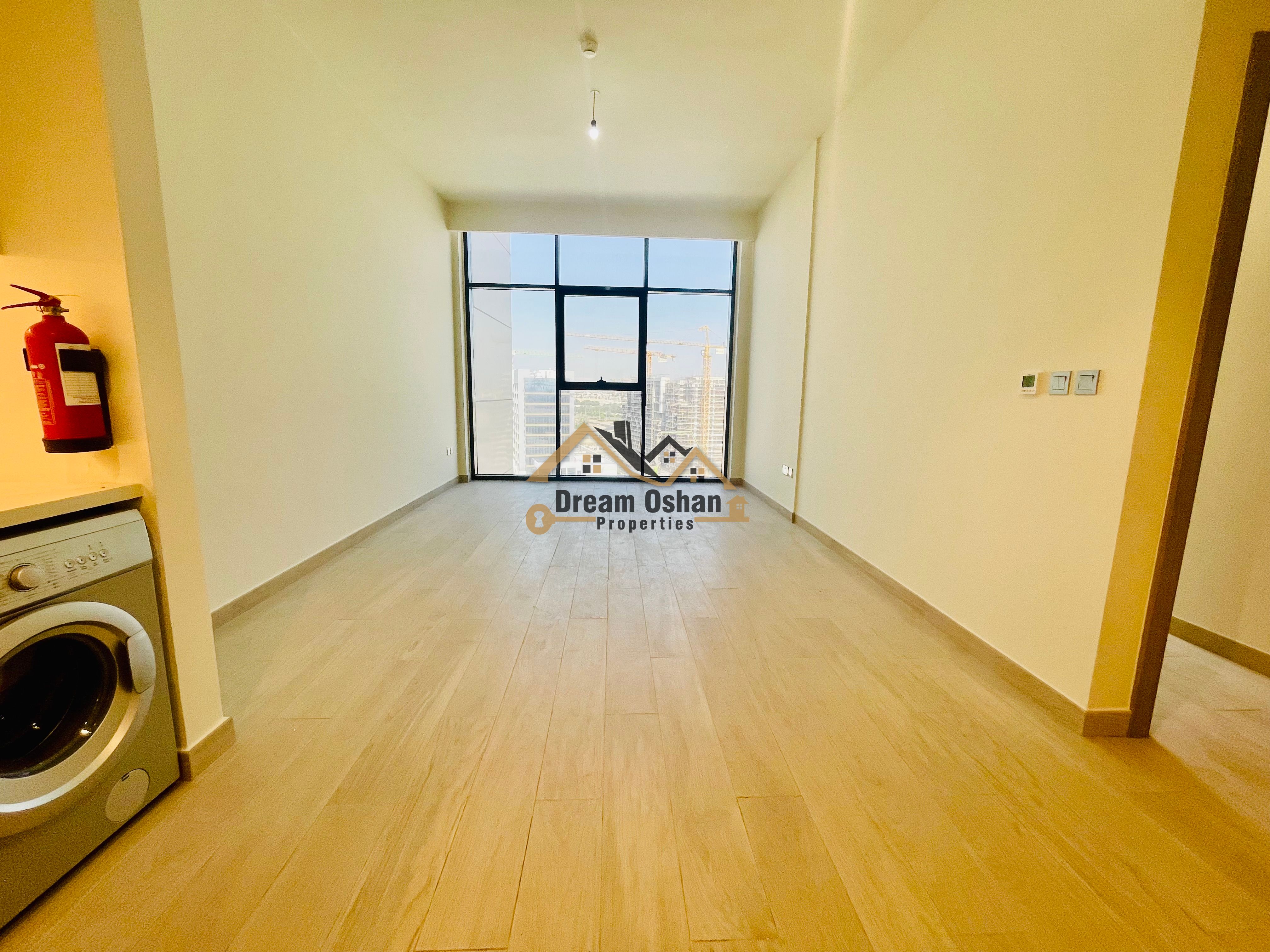 Big Layout With Open View Ready To Move
