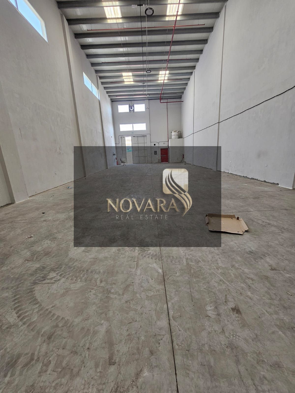 Warehouse of 3,040 sq ft in Al Jurf Industrial 1 with 13.5 kW power, for rent at AED 140,000 , suitable for storage only.