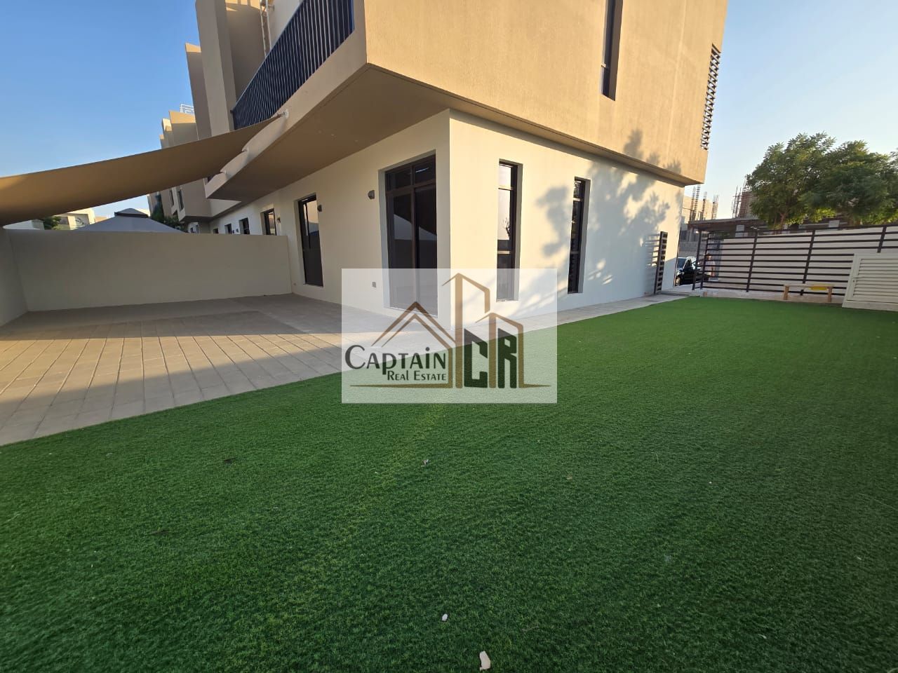Luxurious 3bhk Townhouse Garden Balcony Corner Unit