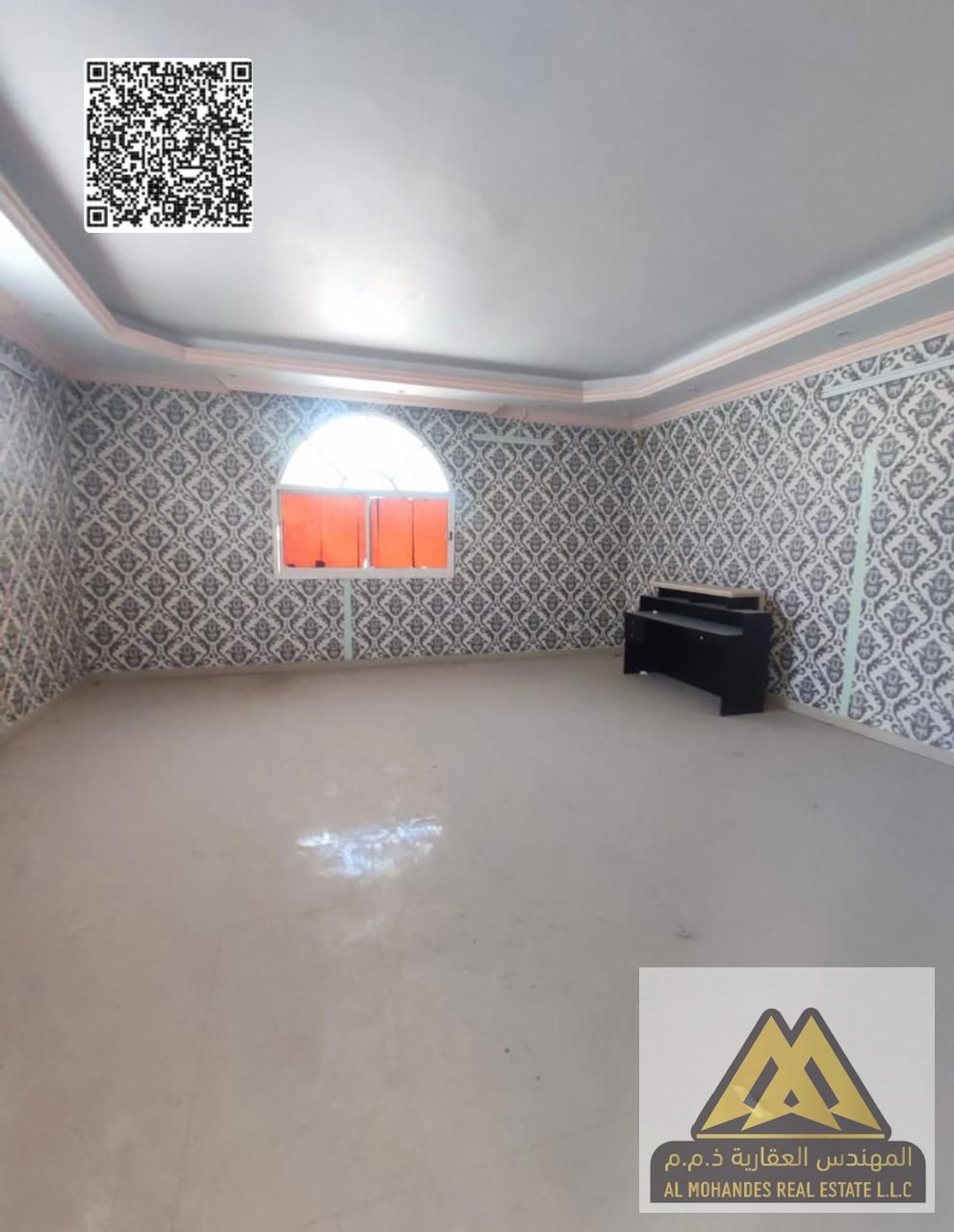 Annual Rent Spacious villa with 11 rooms, located in a prime area near the Corniche.