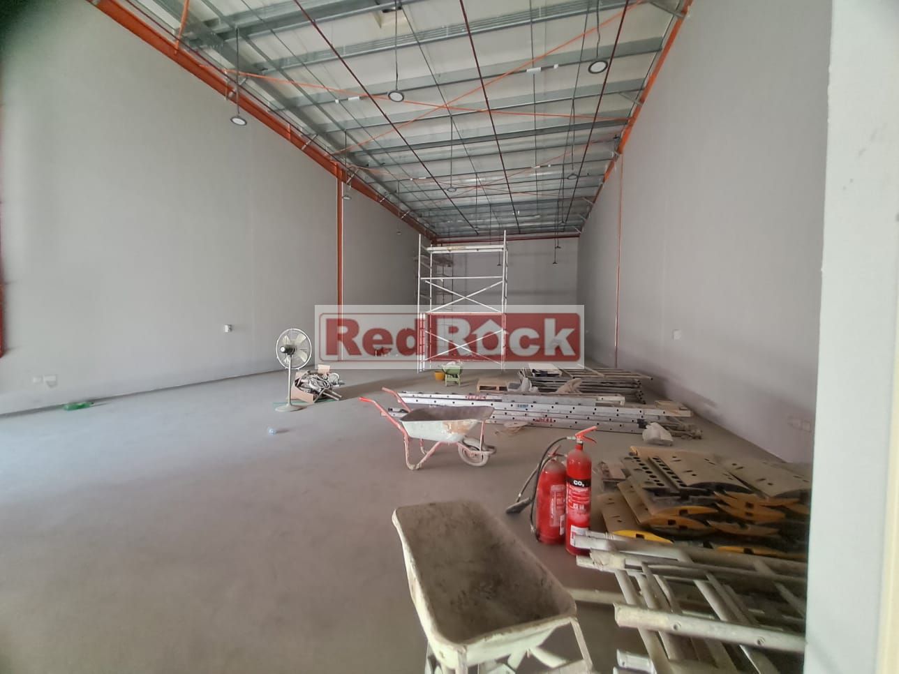 Open Layout 3000 Sqft Warehouse With 20KW, Excellent Location, Ample Parking,Ready to Move in