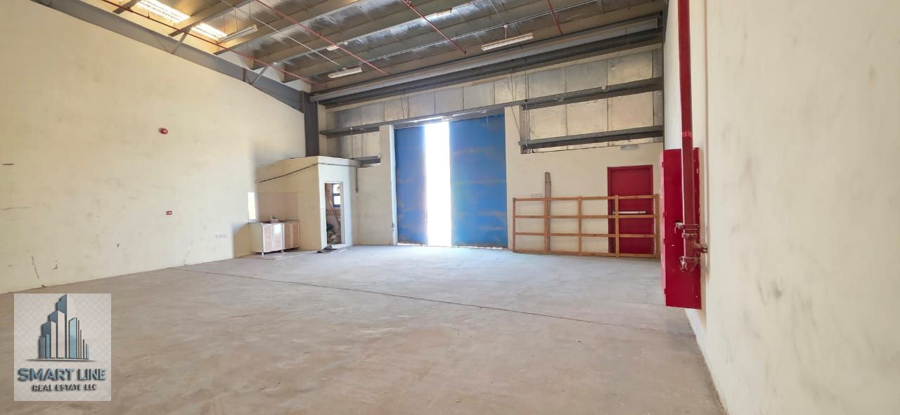 1400 Sqft Warehouse Available in Sajaa Area Rent 70k only by 4 Payments