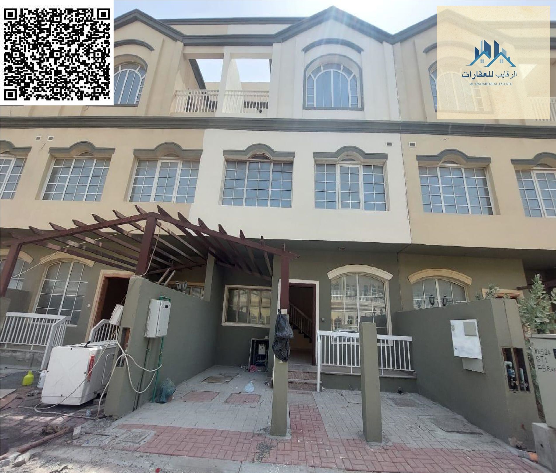 For rent, a luxurious townhouse - three rooms and a hall, with government electricity and water