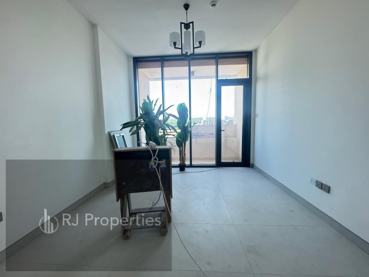 BRAND NEW LUXURY 1BHK WITH WADEROBE balcony in family bulding ready to move only jest 48k