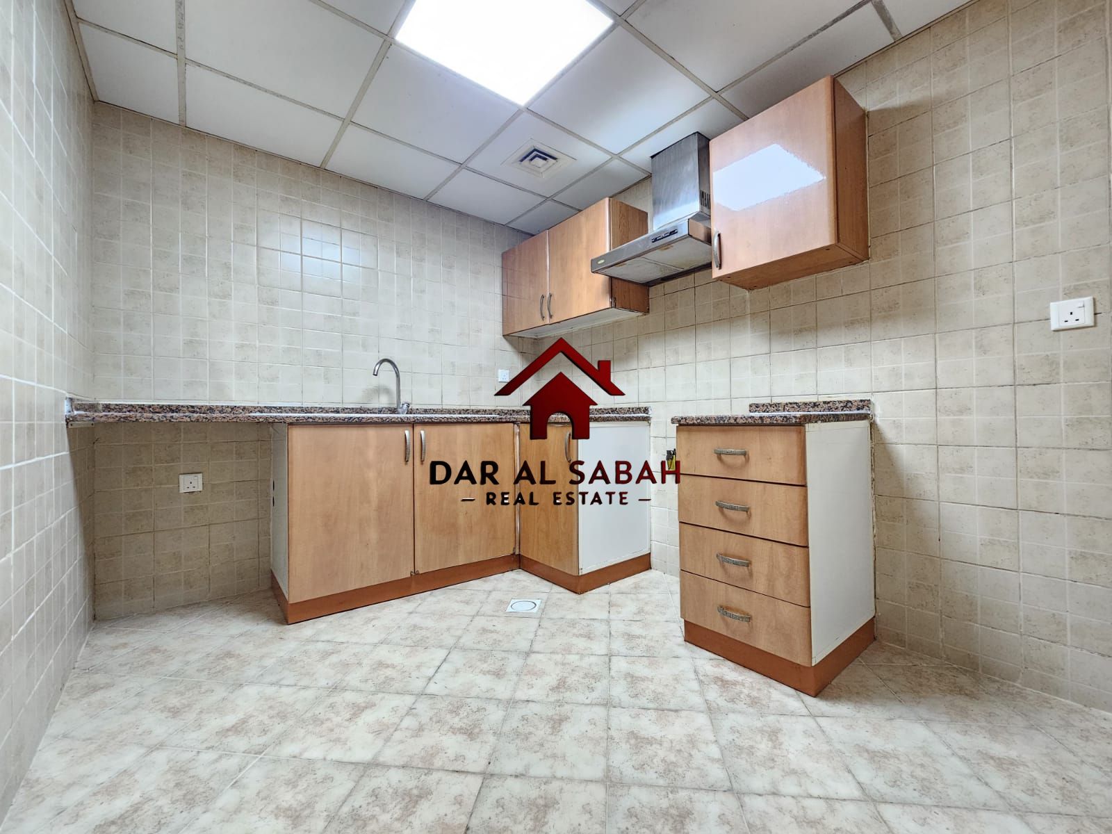 2BHK BALCONY WARDROBE NEAR DUBAI BORDER F22 F24 BUS BEHIND SAHARA