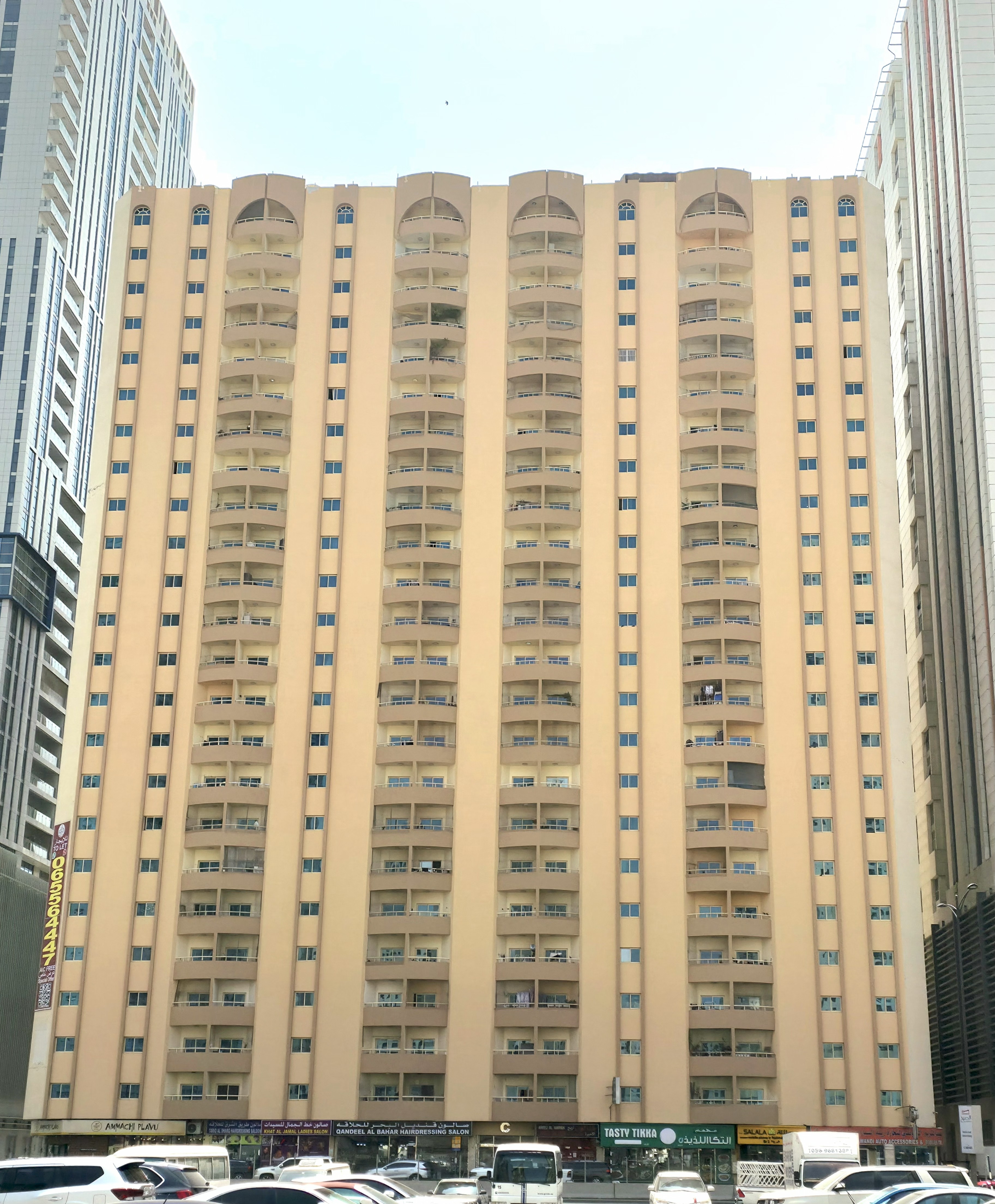 2BHK Chiller free located in Nahda DXB - SHJ Border