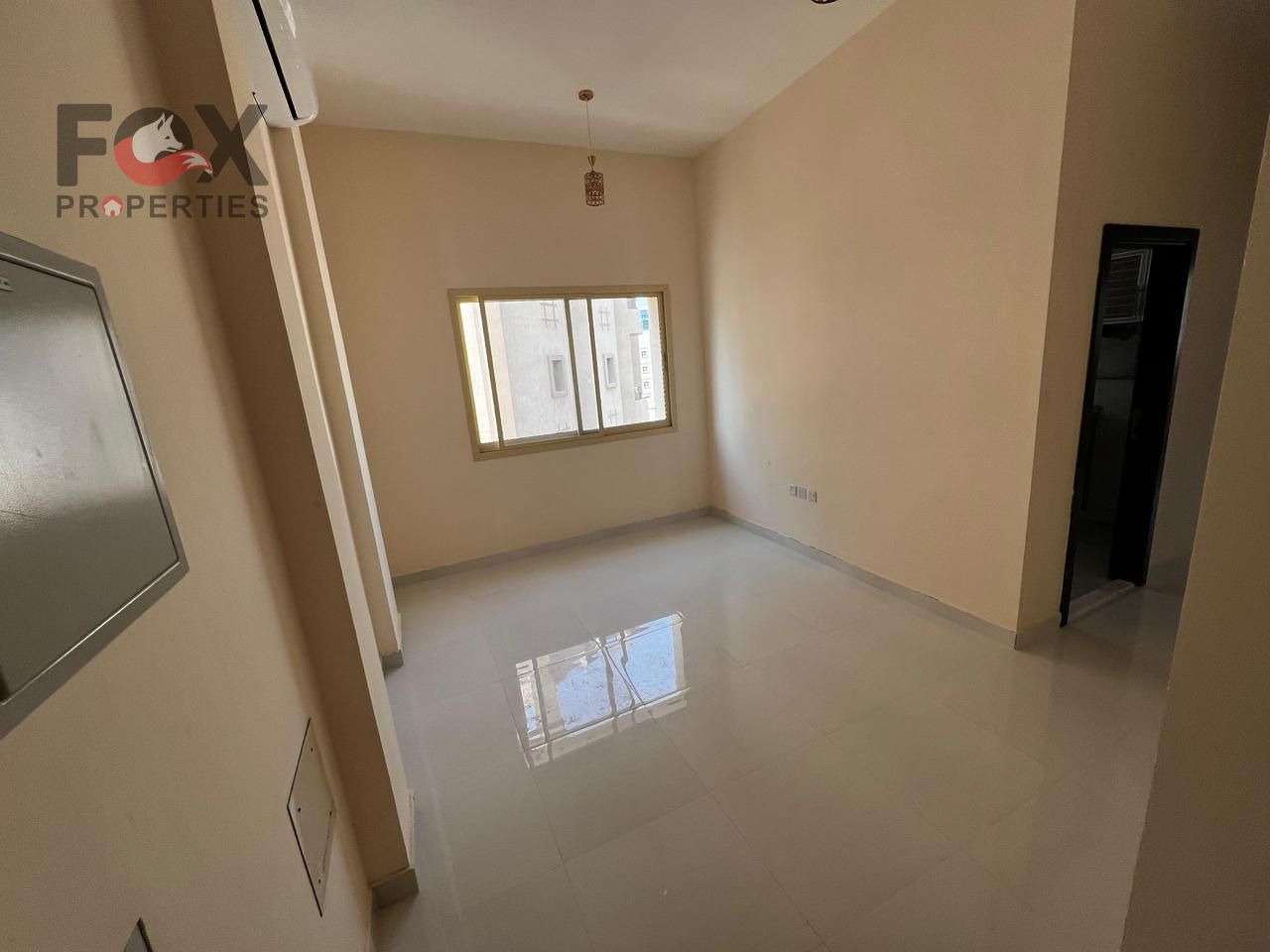 "On Ajman Corniche with an excellent price and outstanding space, close to all services, easy access to Sharjah , available for monthly unfurnished