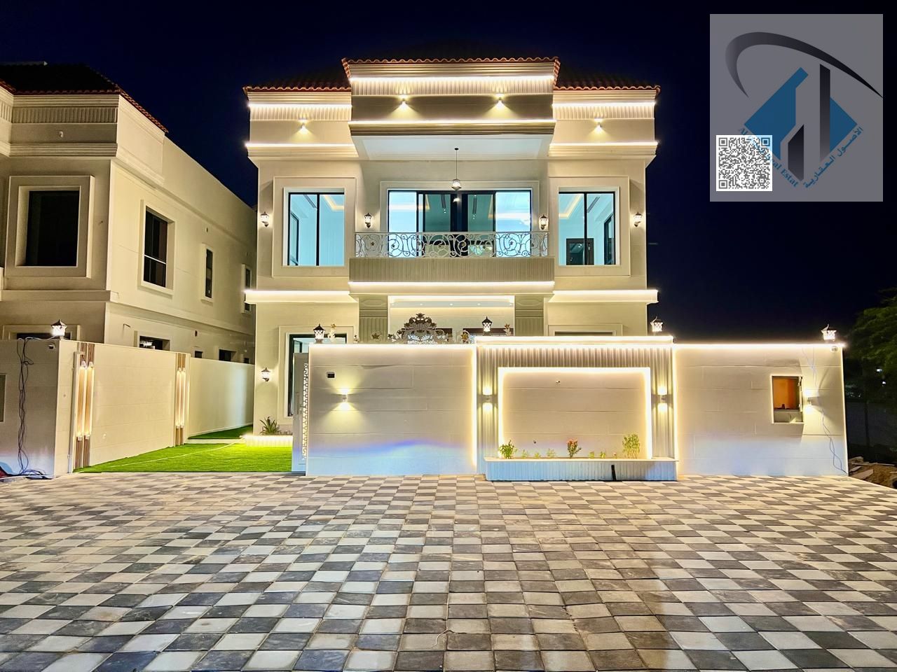 Luxury villa for sale in Al Amrah, with a modern design, prime location, and integrated services, including registration fees.