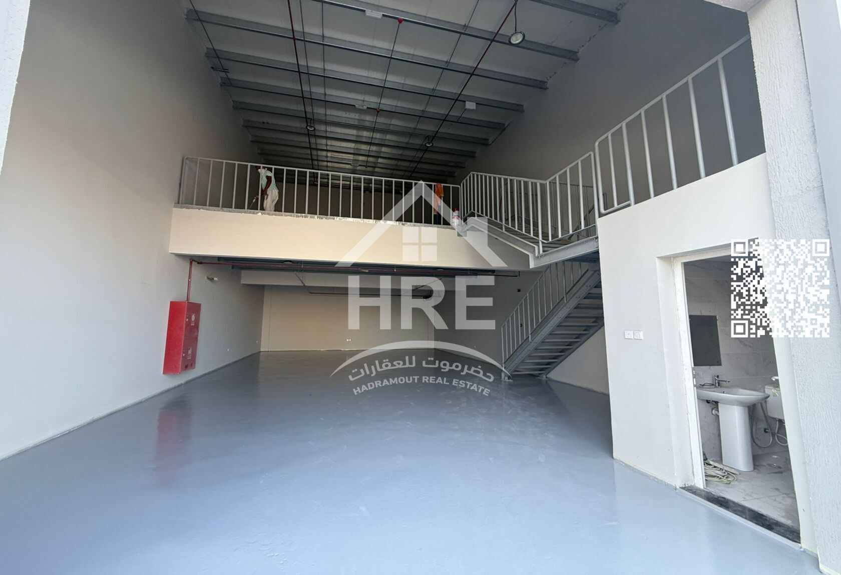 Warehouses for rent in Al Jurf Industrial Area 1 with mezzanine