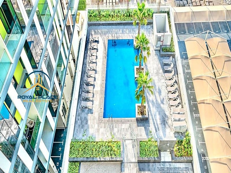 Newly Built | Pool View | Filled with Natural