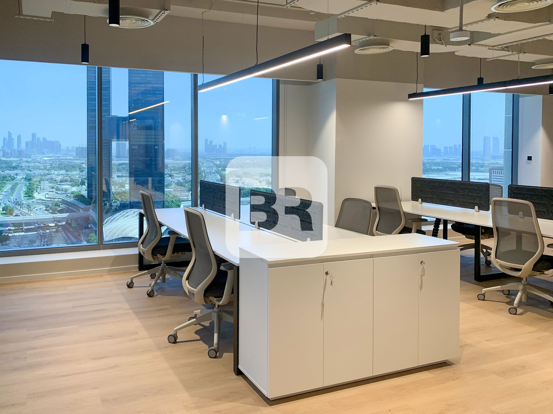 Fully fitted | 24/7 Access | SZR