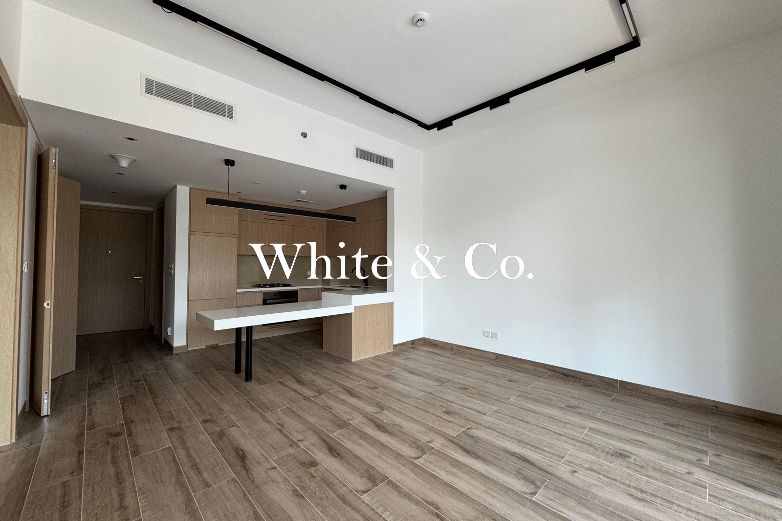 1BR Plus Study| Pool View |Fitted Kitchen