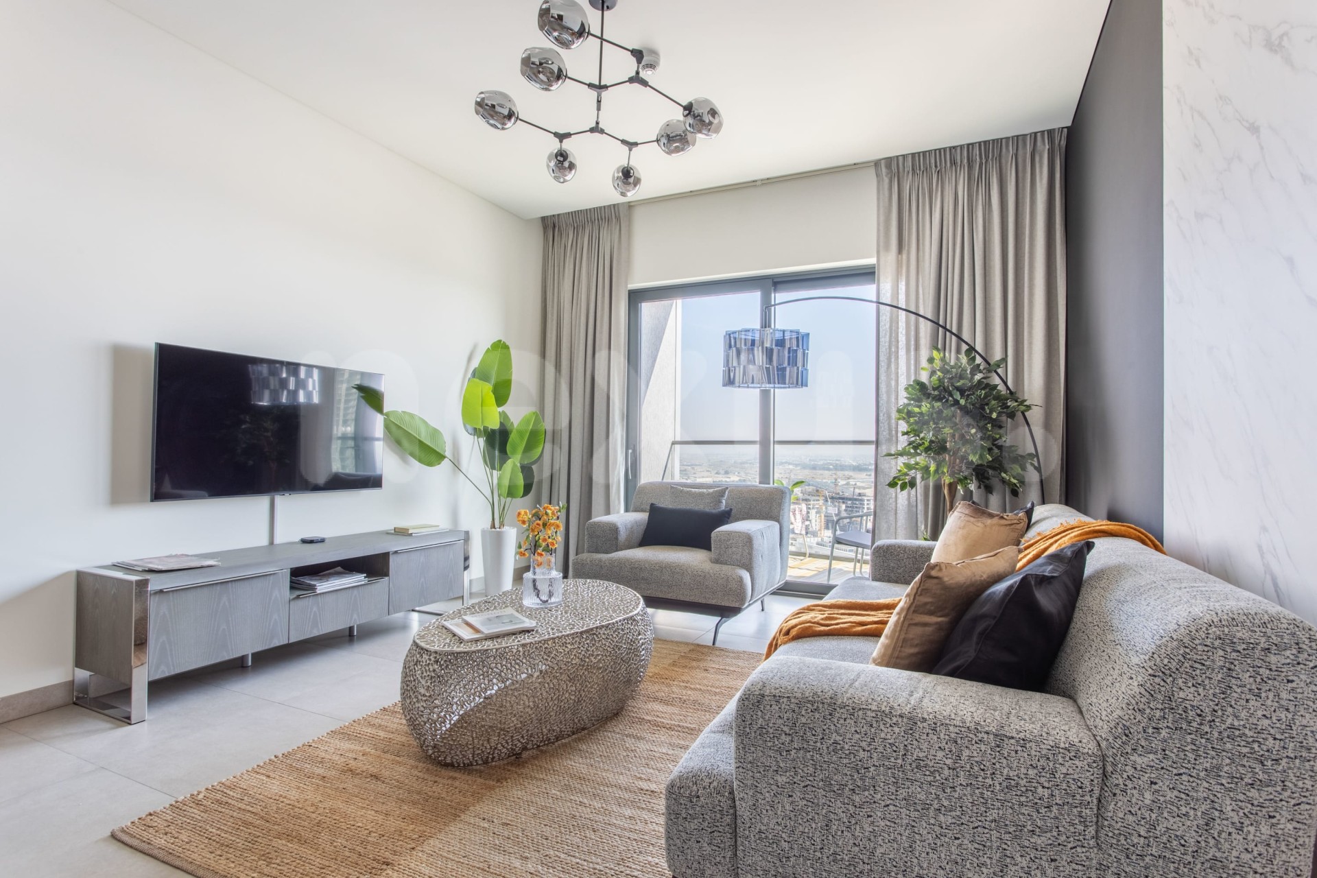 LAGOON VIEW | TENANTED | FULLY FURNISHED