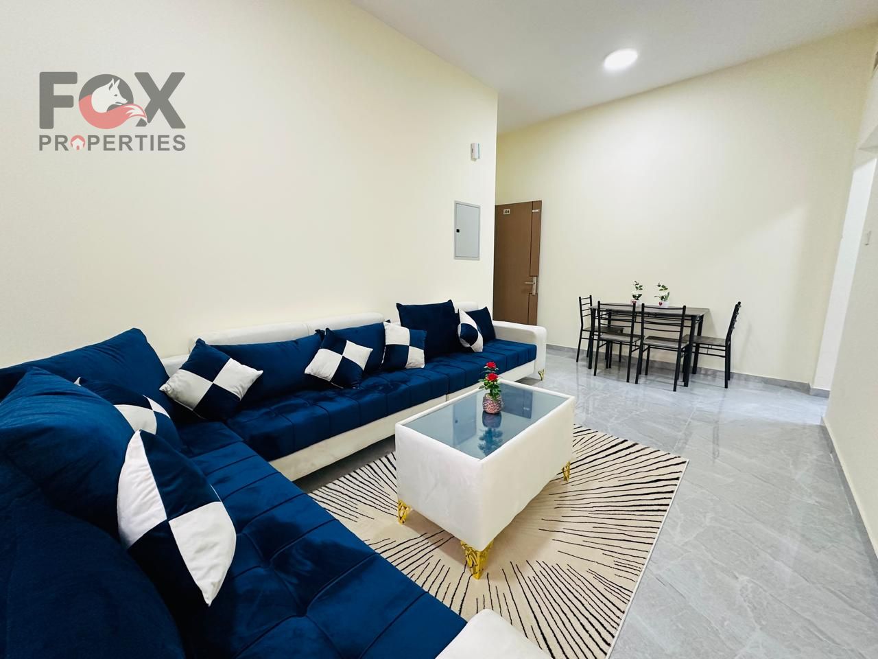One-bedroom apartment for monthly rent on Ajman Corniche, next to the Ship Roundabout. All bills included. Close to all services.