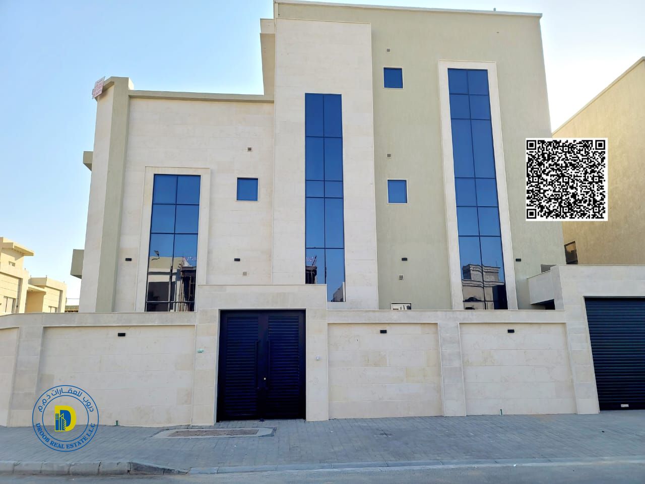 For those seeking luxury in the Al Zahia , 6BR villa with a roof, including electricity and water, super deluxe, bank financing, and freehold
