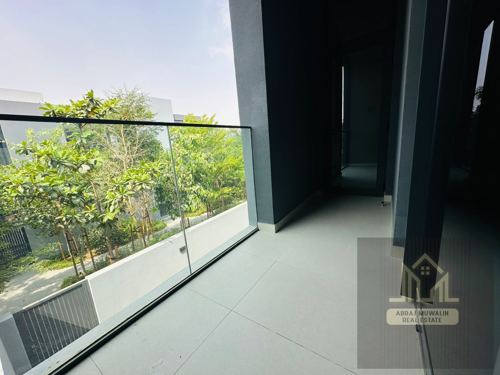 BRAND NEW/4BHK IN MASAAR ROBINIA/ JUST 150K