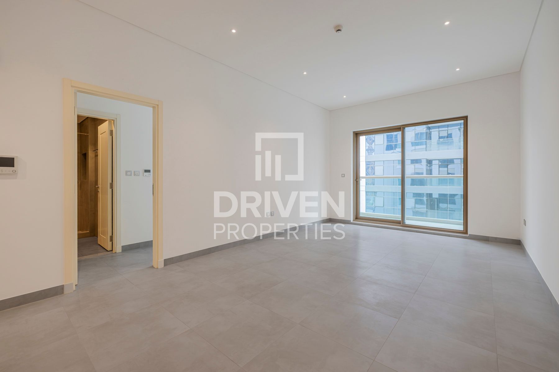 Brand New Top Tier Unit | Prime Location