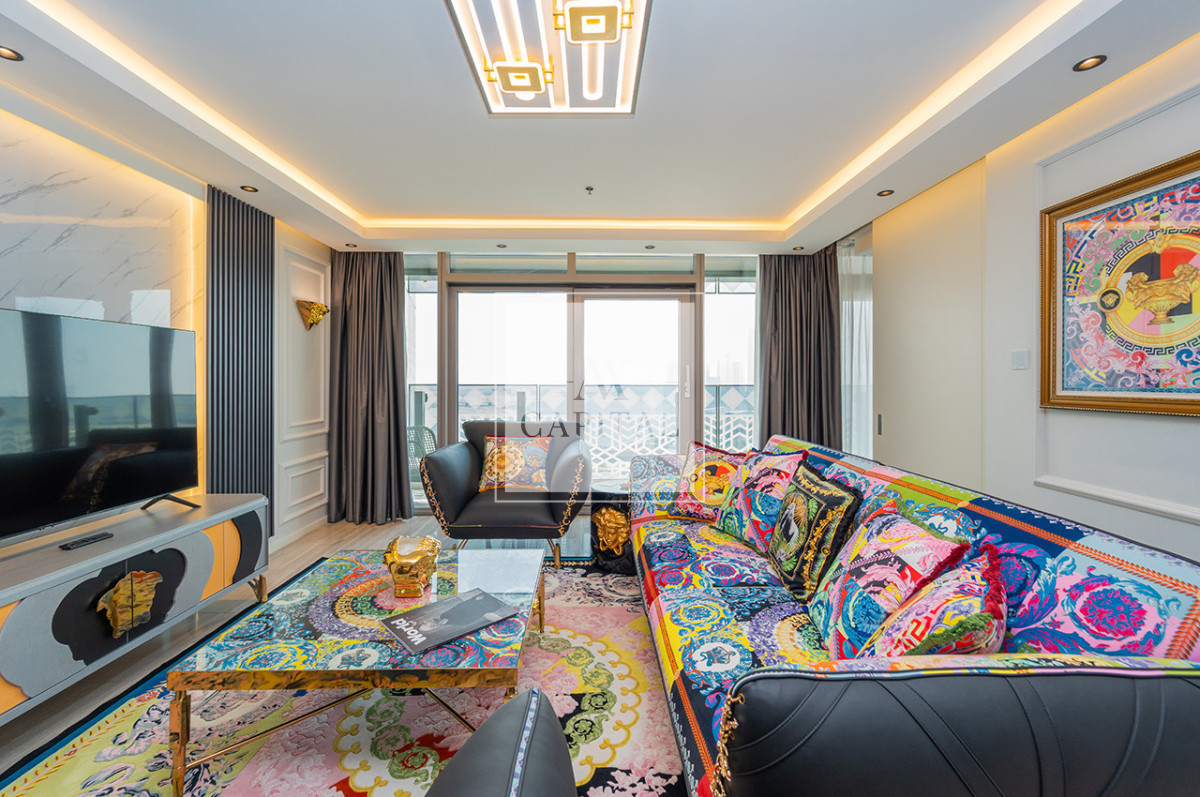 Versace 1BR Condo in Dubai, Culture Village (Jaddaf Waterfront)