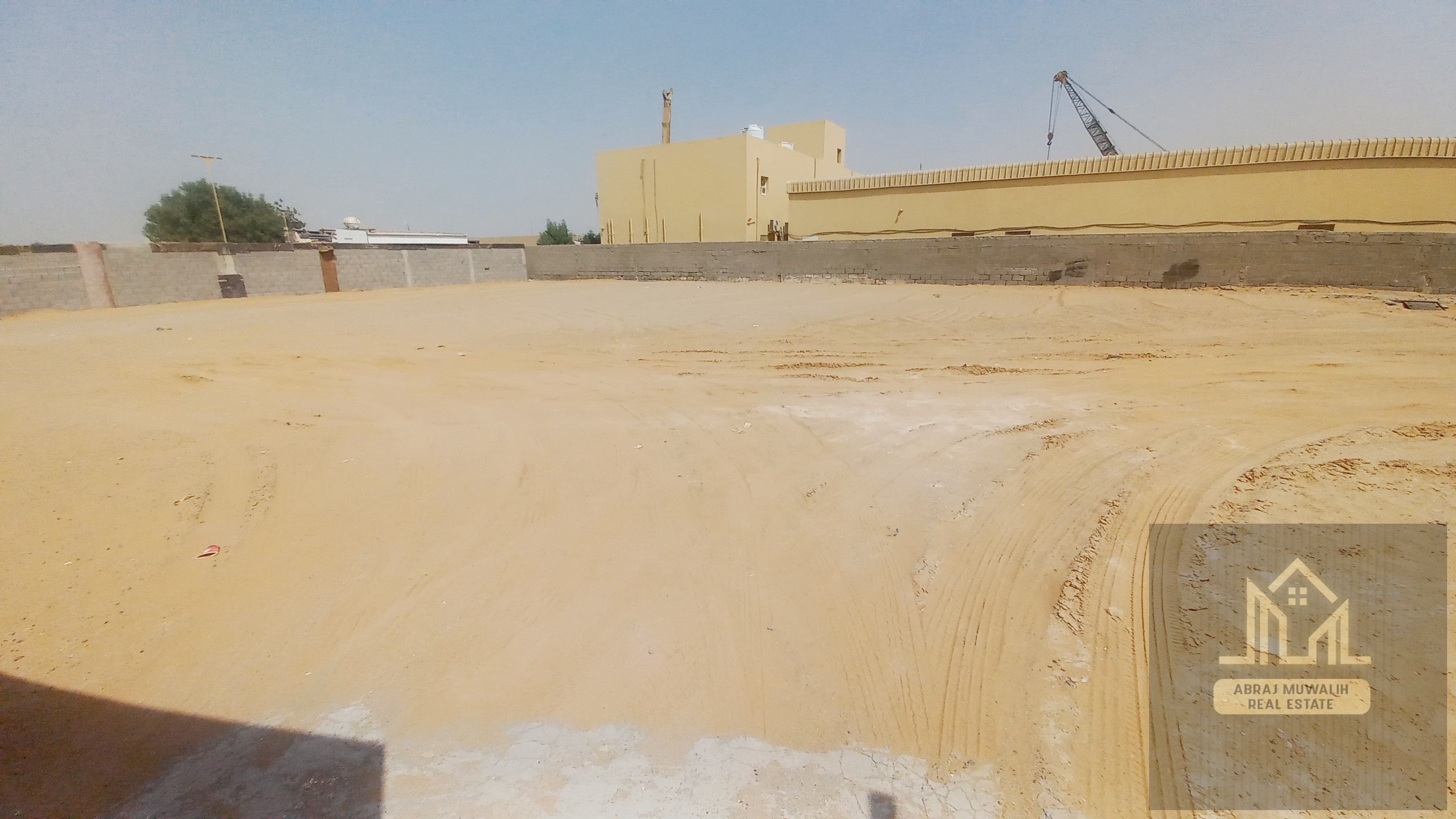 Spacious 18,000 sq ft Open Yard | 35kW Power | Office & Bathroom – Al Sajaa